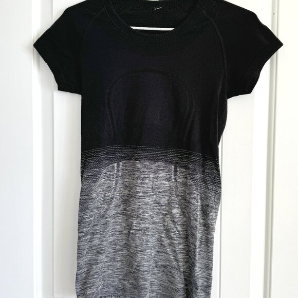 Lululemon Swiftly Tech T-Shirt Black / Grey Ombre Fade Size 4 - Picture 3 of 6
